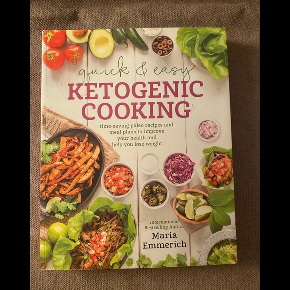 Quick & Easy Ketogenic Cooking: Meal Plans and Time Saving Paleo Recipes 387 pg - Picture 1 of 4